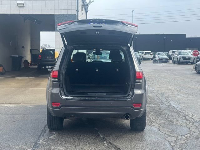 Used 2018 Jeep Grand Cherokee Altitude AWD/4WD image 33