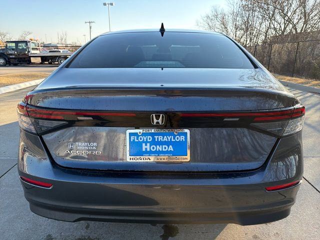 New 2025 Honda Accord SE image 4