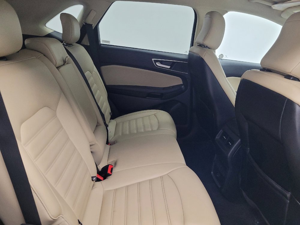 Used 2021 Ford Edge SEL image 19