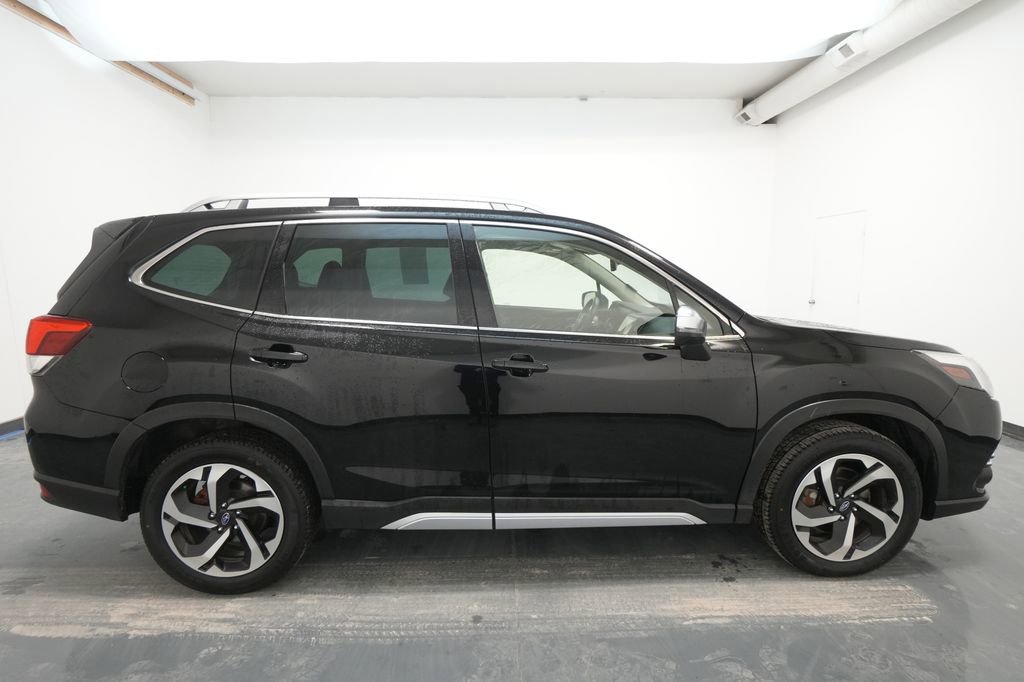 Used 2023 Subaru Forester Touring w/ Popular Package #2 image 10