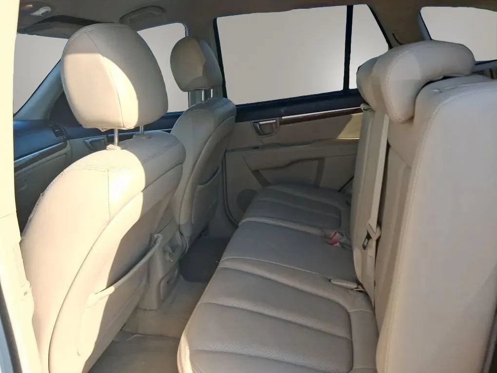 Used 2007 Hyundai Santa Fe Limited FWD image 25