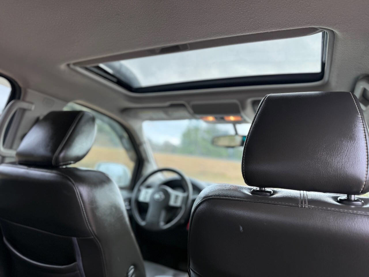 Used 2017 Nissan Frontier PRO-4X w/ Pro-4x Luxury Package image 11