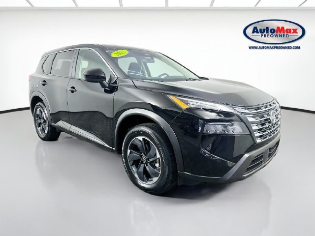 Used 2025 Nissan Rogue SV