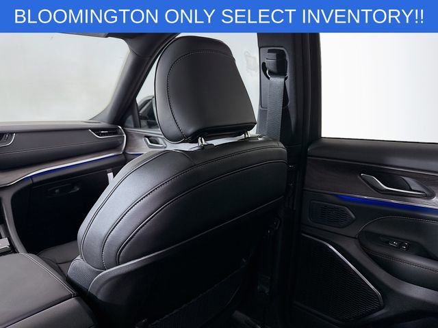 New 2025 Jeep Grand Cherokee L Overland w/ Trailer Tow Package image 24