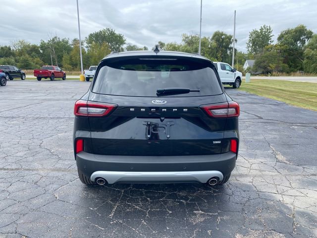 New 2025 Ford Escape SE image 6