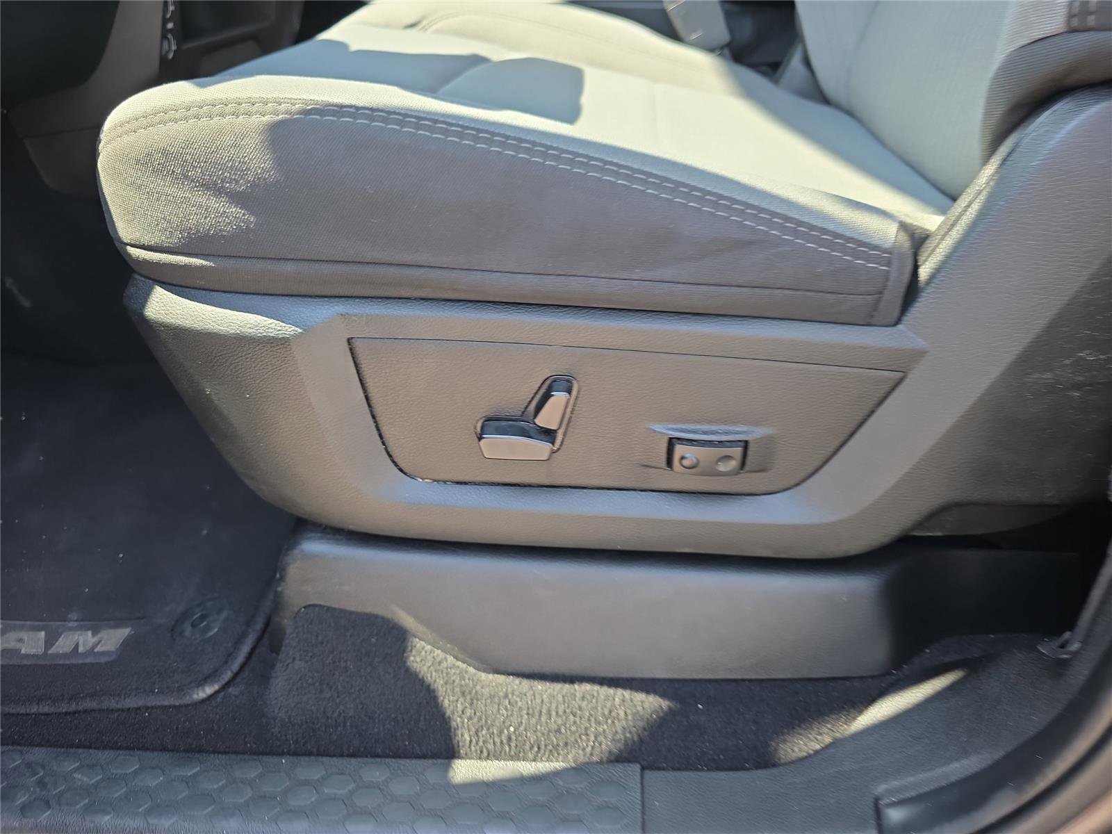 Used 2024 RAM 2500 Big Horn image 12