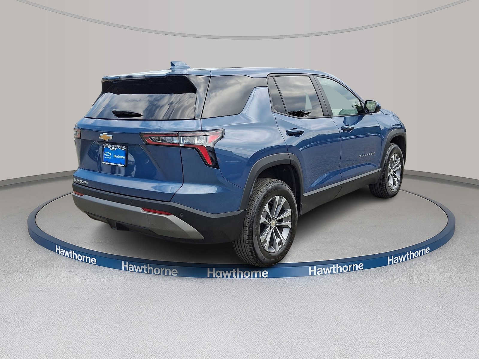 Used 2025 Chevrolet Equinox LT AWD/4WD image 6