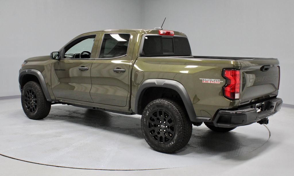 Used 2025 Chevrolet Colorado Trail Boss AWD/4WD image 11