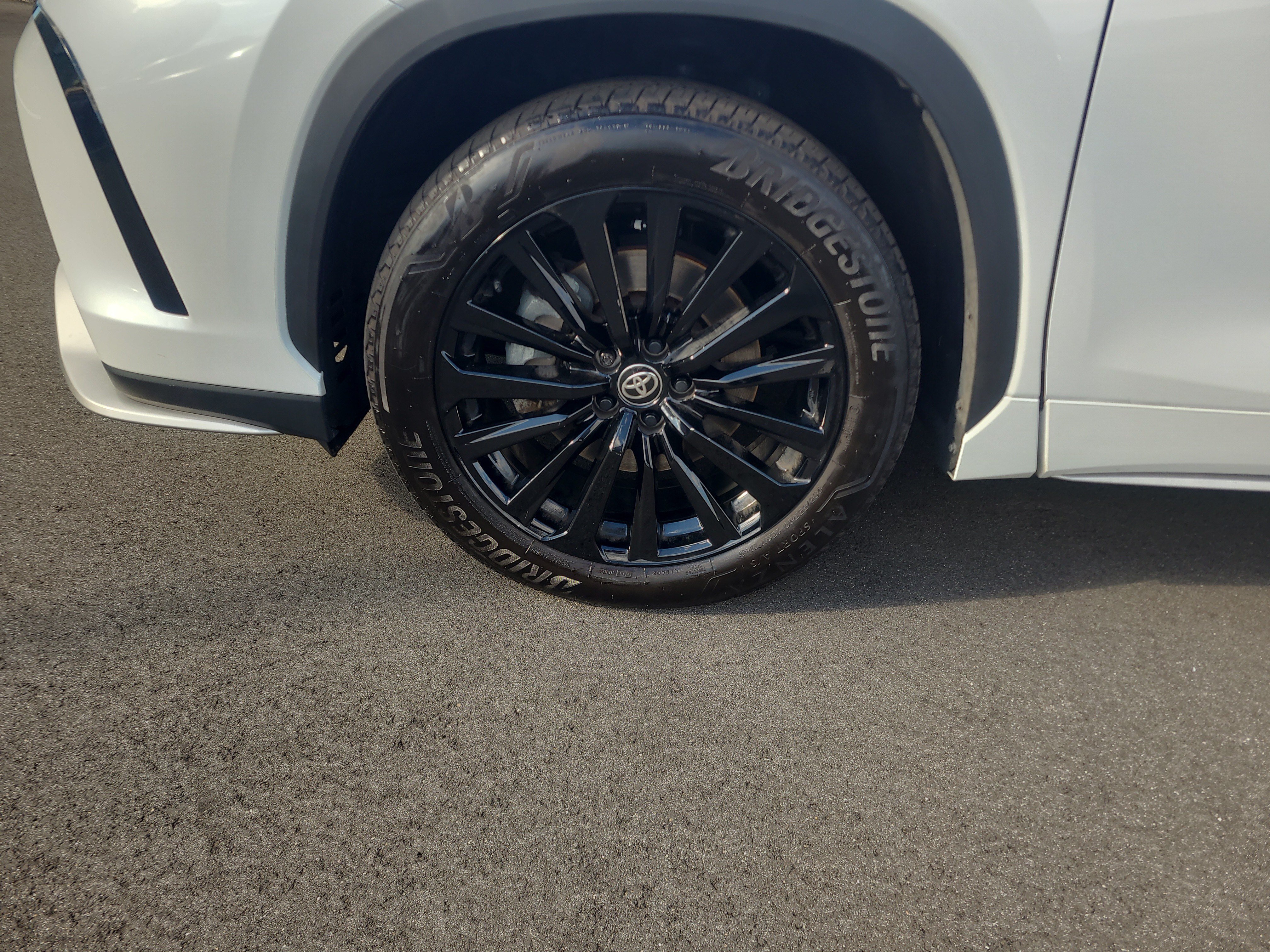 Certified 2025 Toyota Highlander XSE AWD/4WD image 9