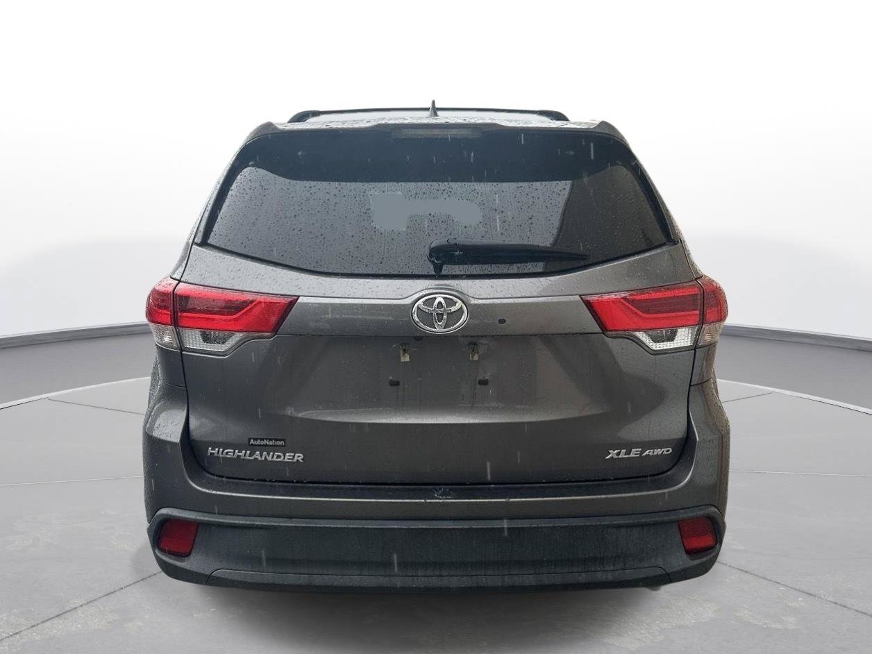 Used 2017 Toyota Highlander XLE AWD/4WD image 7