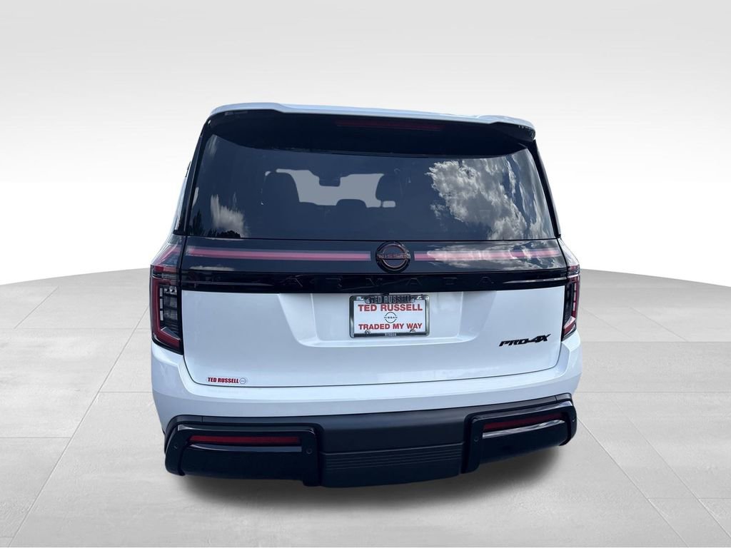 Used 2025 Nissan Armada PRO-4X image 4