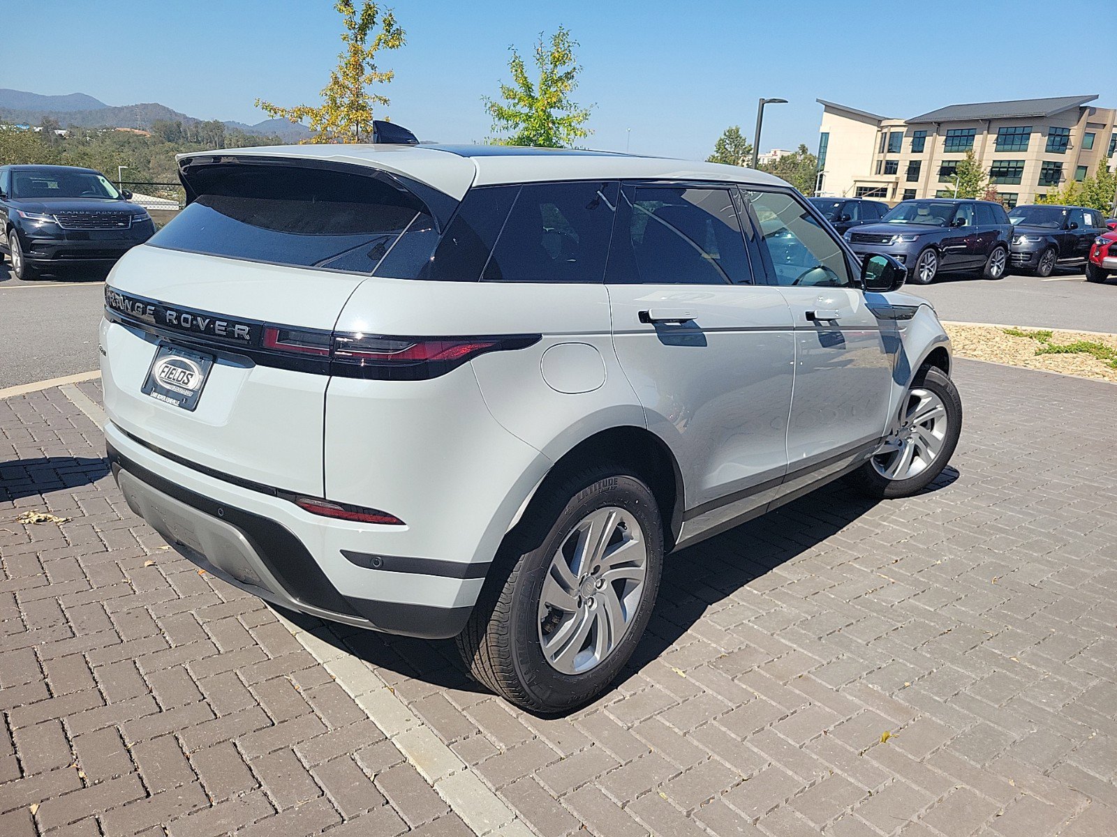 Certified 2025 Land Rover Range Rover Evoque S AWD/4WD image 5