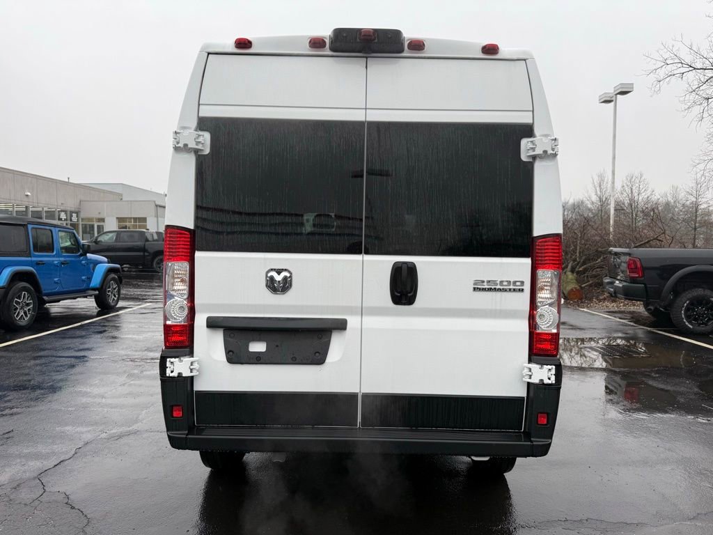 Used 2024 RAM ProMaster 2500 FWD image 4