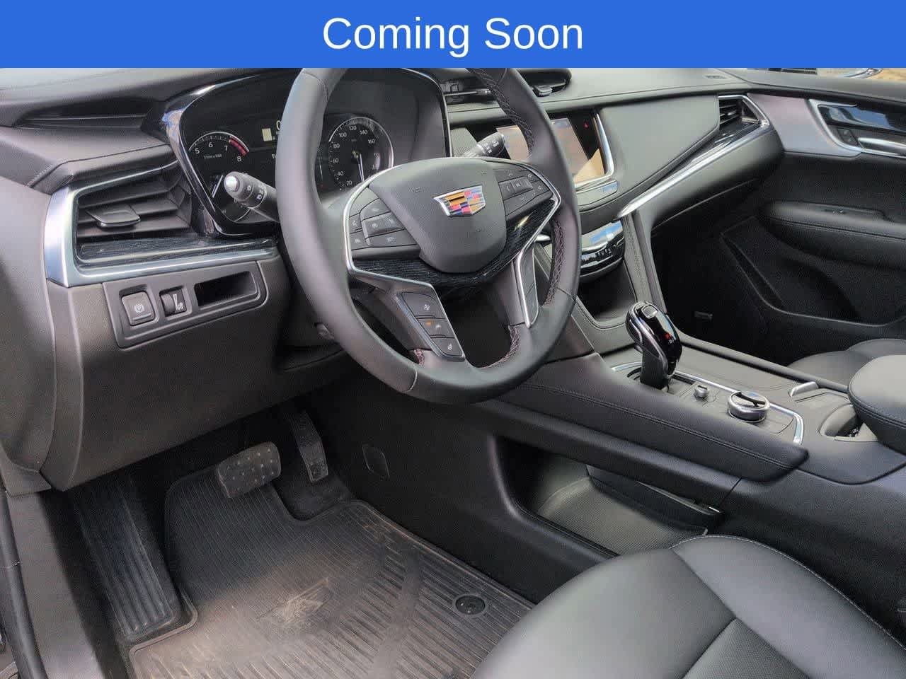 Used 2025 Cadillac XT5 Premium Luxury AWD/4WD image 2