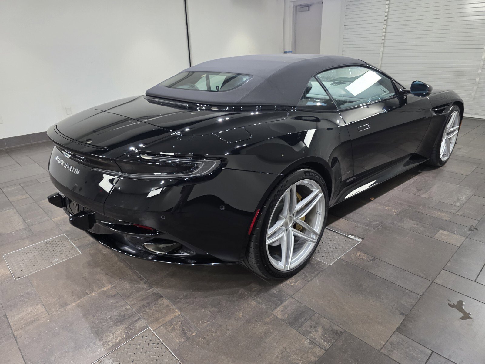 New 2026 Aston Martin DB12 Convertible image 27