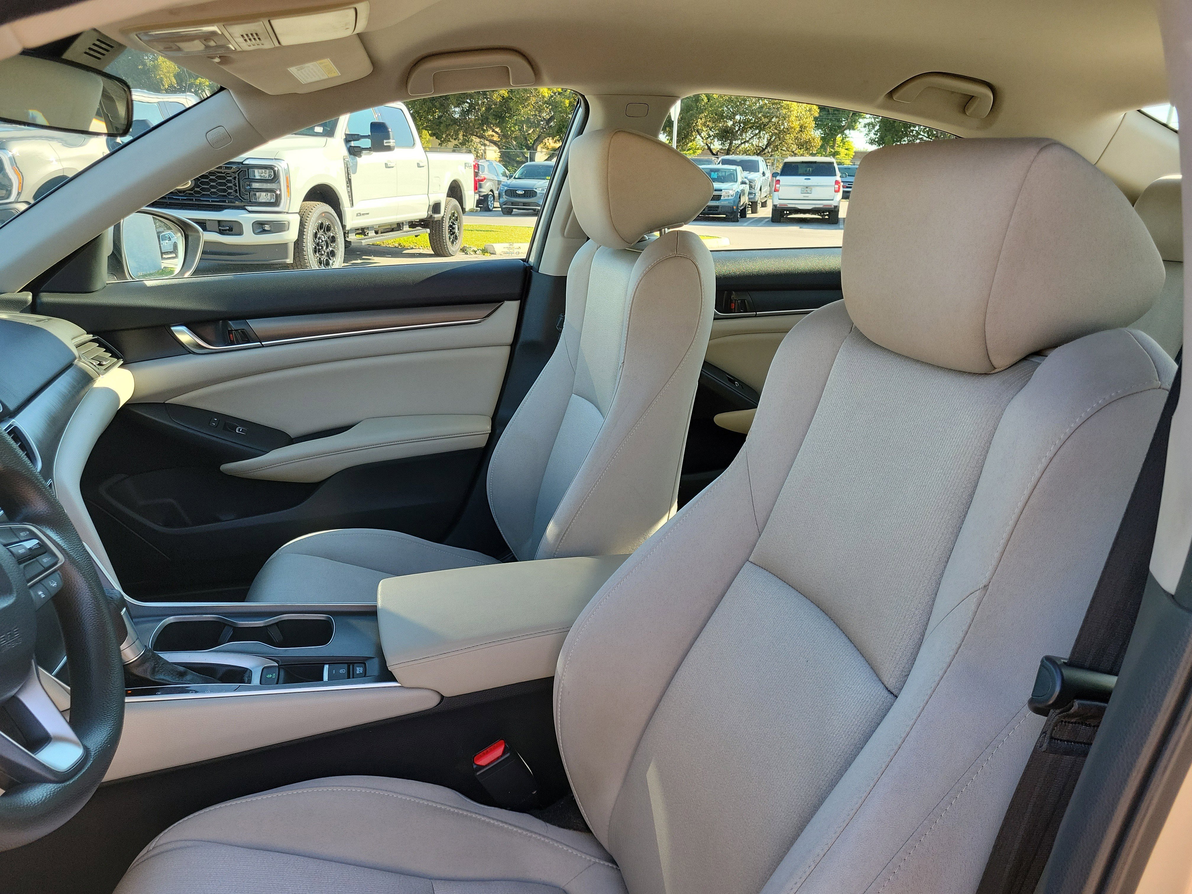 Used 2019 Honda Accord LX image 10