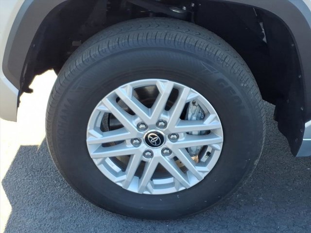 Used 2024 Toyota Tundra SR5 image 31