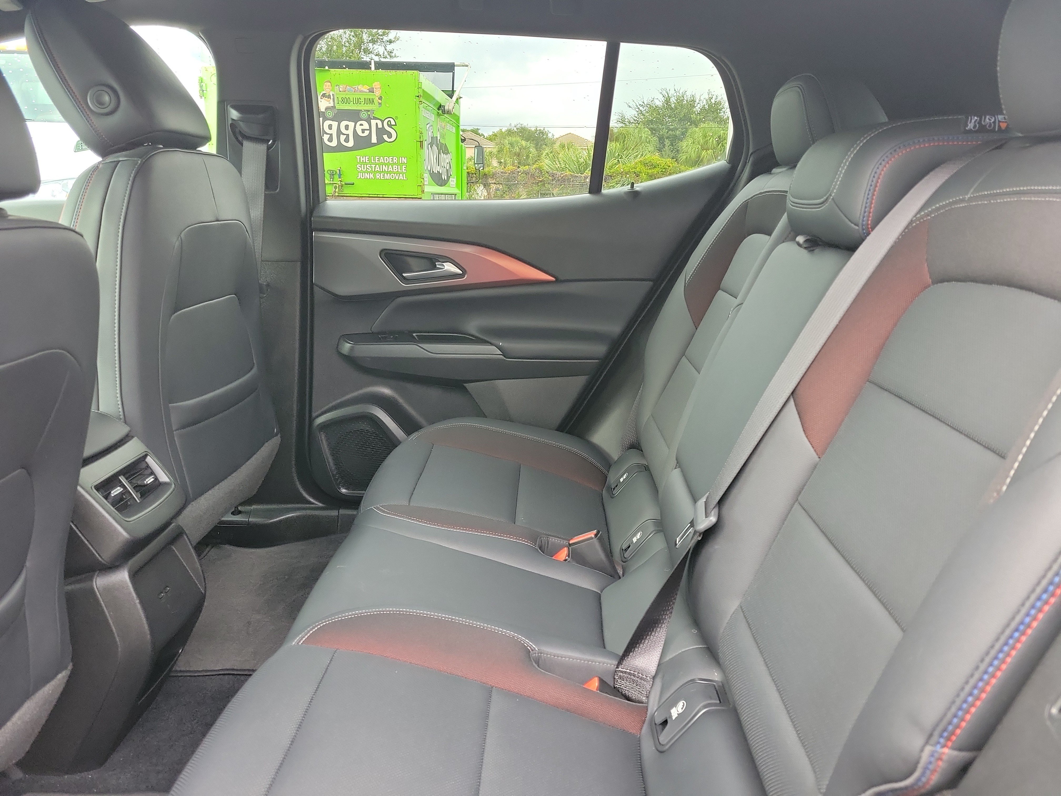 Used 2024 Chevrolet Equinox EV RS FWD image 14
