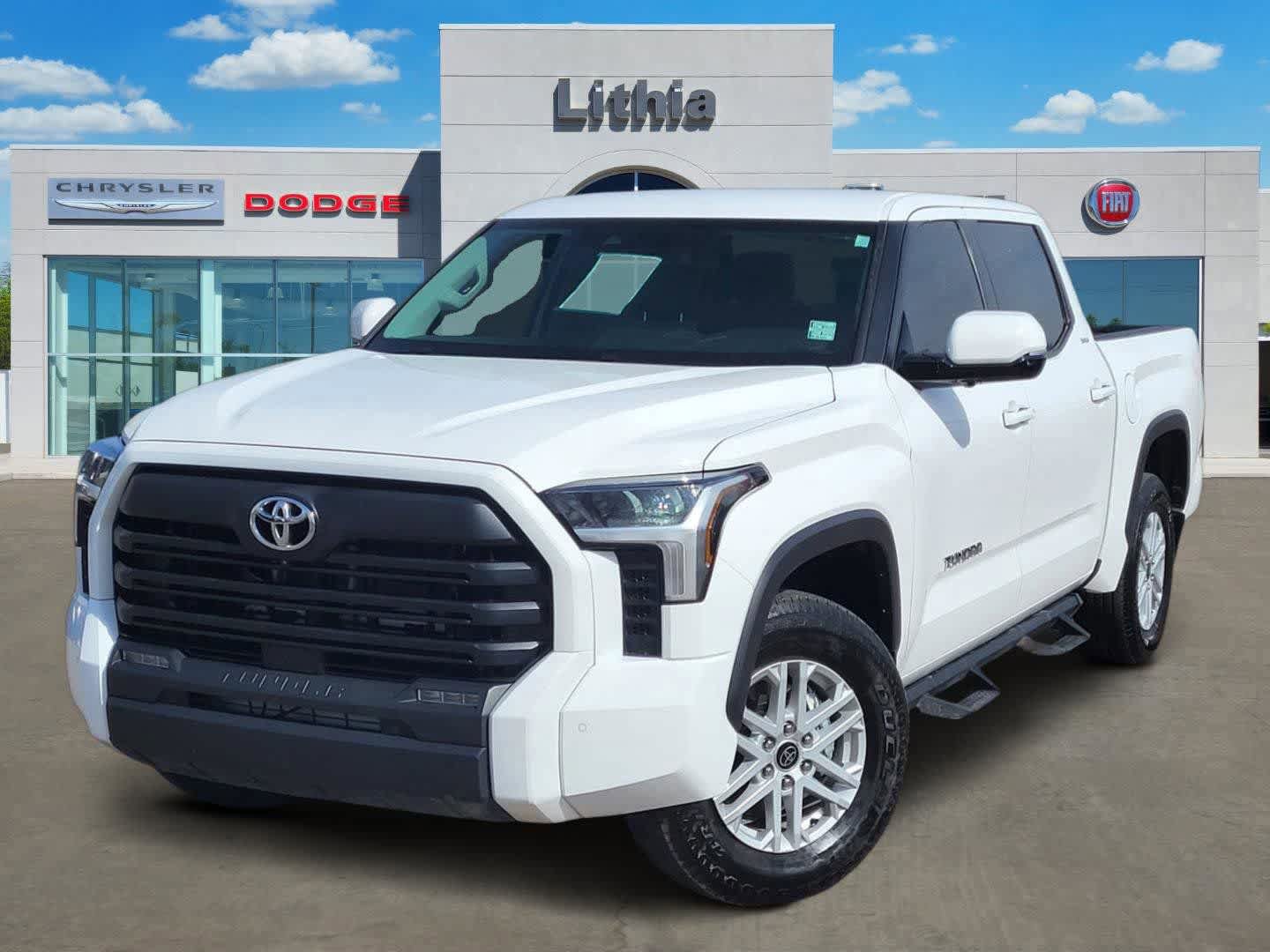 Used 2024 Toyota Tundra SR5 w/ Advanced Technology Package AWD/4WD image 1