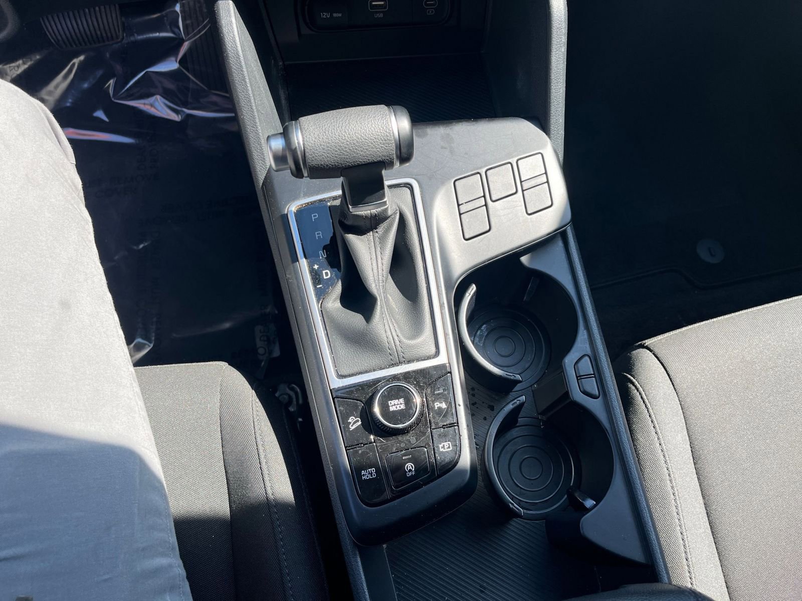 Used 2025 Kia Sportage LX image 40