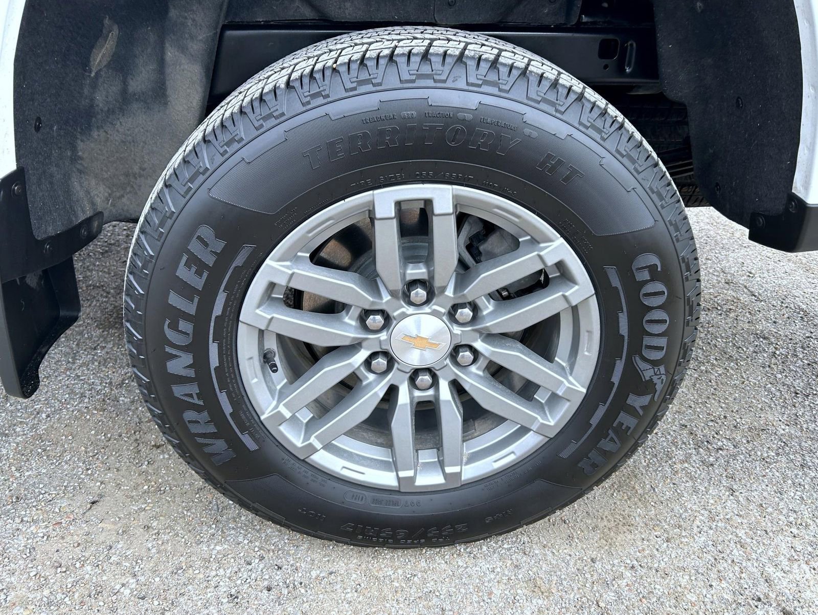 Used 2024 Chevrolet Colorado LT w/ LT Convenience Package image 22