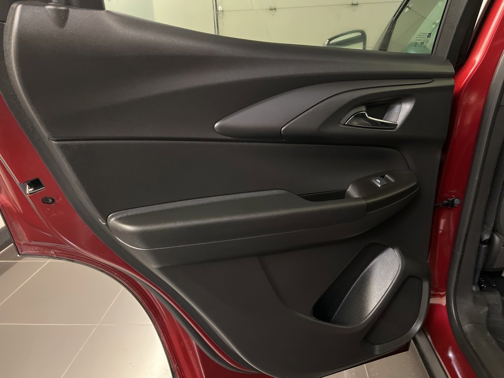 Used 2025 Chevrolet TrailBlazer RS w/ Convenience Package image 36