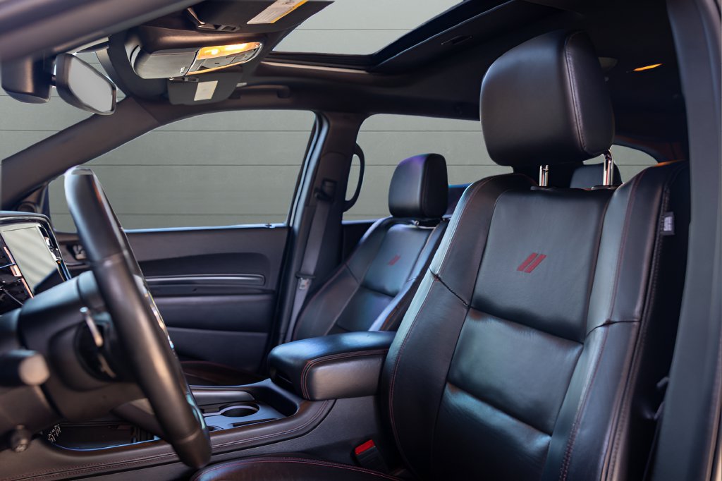 Used 2022 Dodge Durango R/T w/ Blacktop Package AWD/4WD image 37