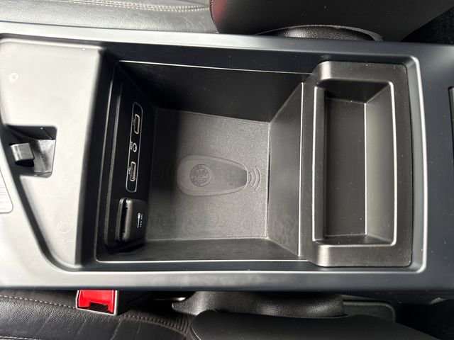 Used 2019 Alfa Romeo Giulia w/ Cold Weather Package RWD image 24