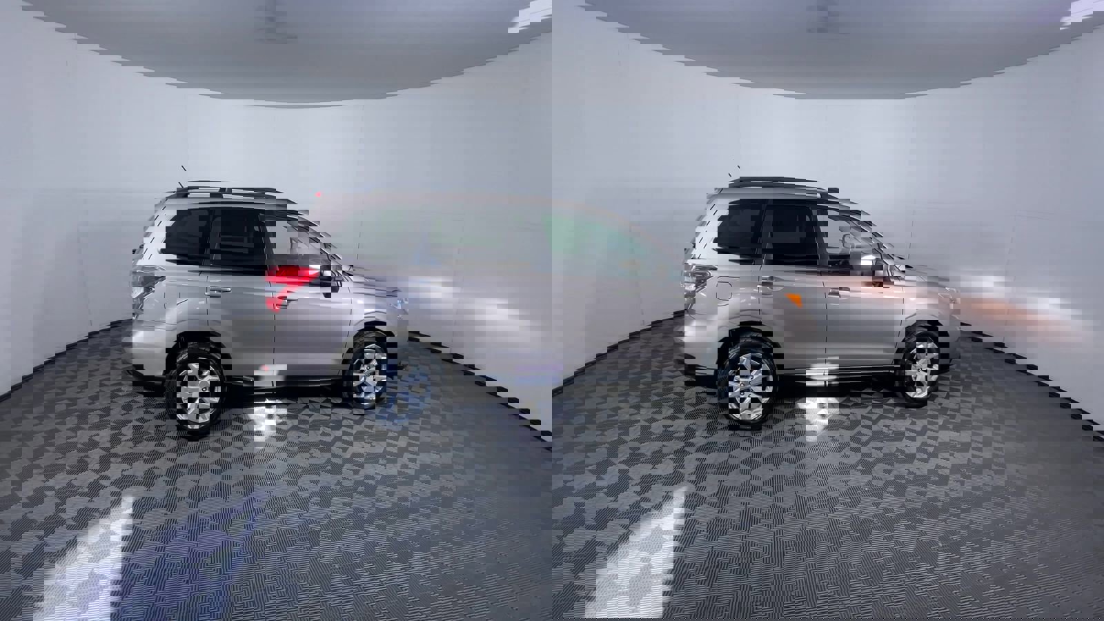 Used 2014 Subaru Forester 2.5i Premium w/ Popular Package #2 image 9