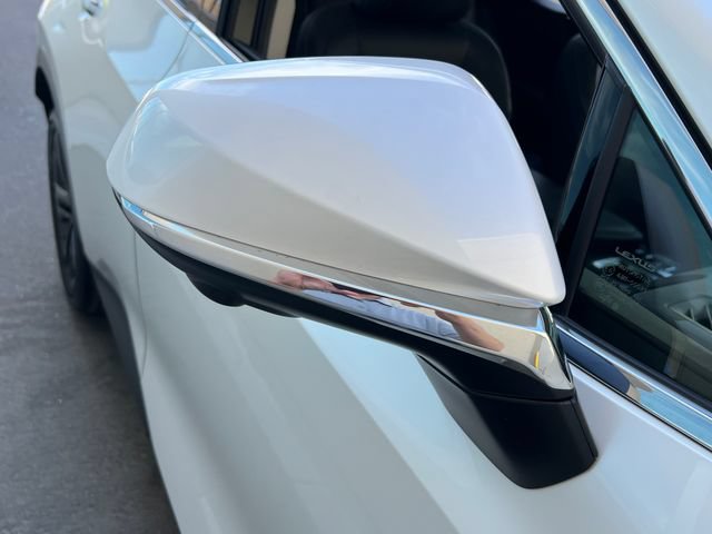 Used 2025 Lexus NX 450h+ AWD w/ Towing Package (2000 Lbs) image 17