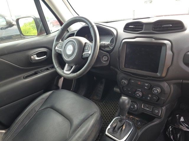 Used 2023 Jeep Renegade Limited AWD/4WD image 15