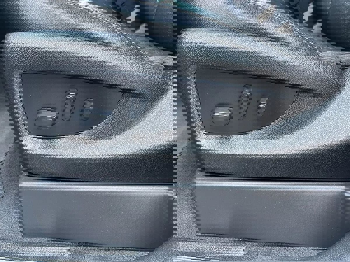 Used 2019 Chevrolet Tahoe Premier w/ RST 6.2L Performance Edition image 20