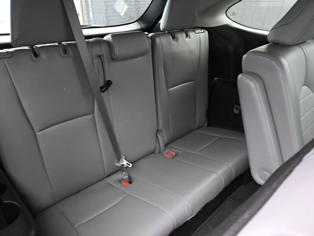 Used 2021 Toyota Highlander XLE FWD image 41