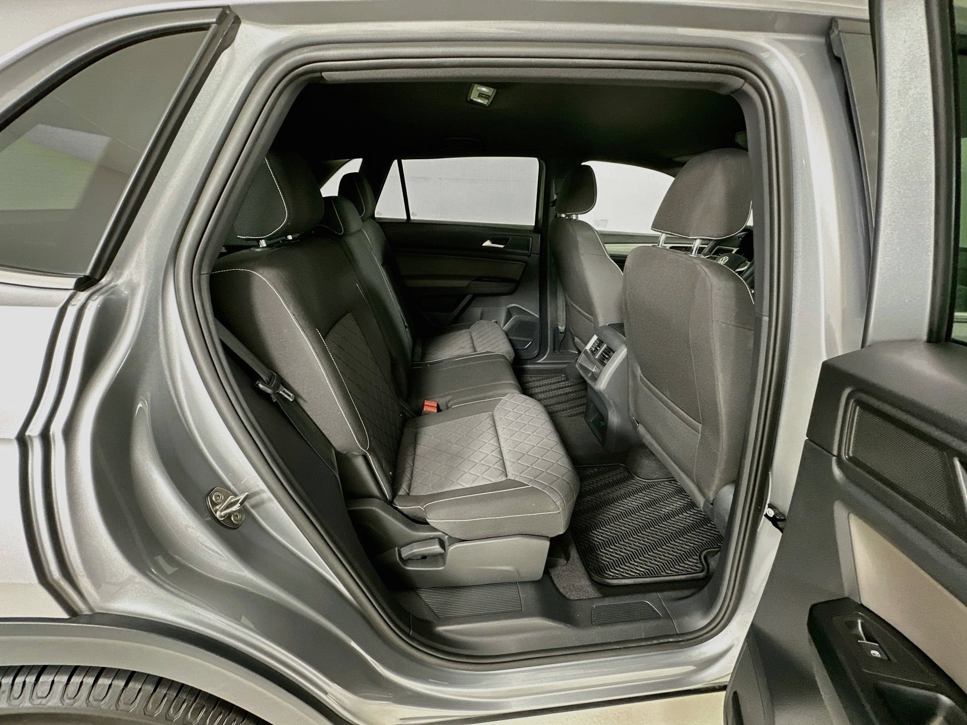 Used 2021 Volkswagen Atlas Cross Sport S FWD image 28