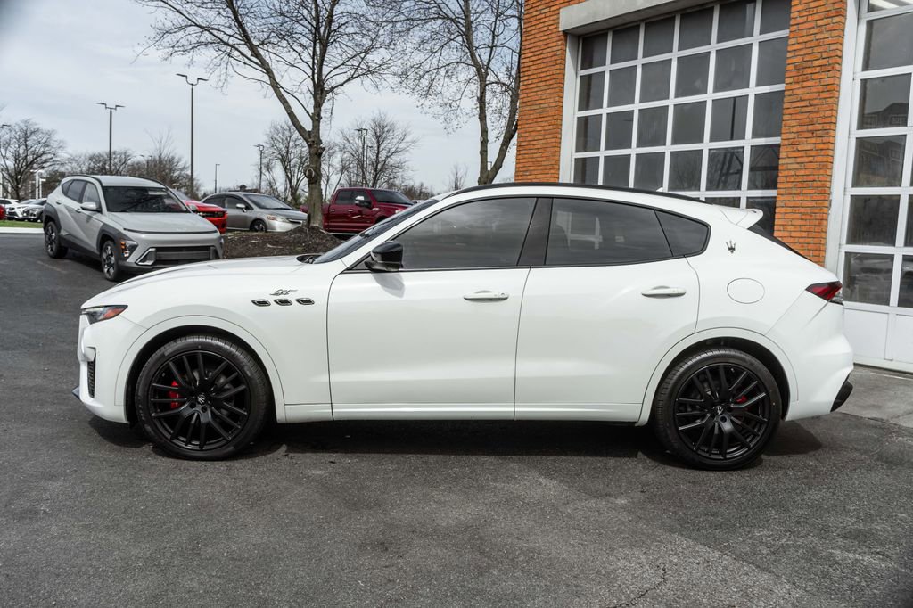 Used 2022 Maserati Levante GT image 47