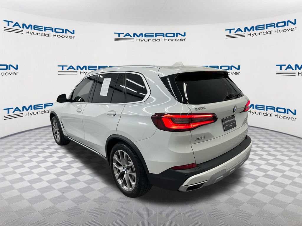 Used 2022 BMW X5 sDrive40i w/ Premium Package RWD image 3