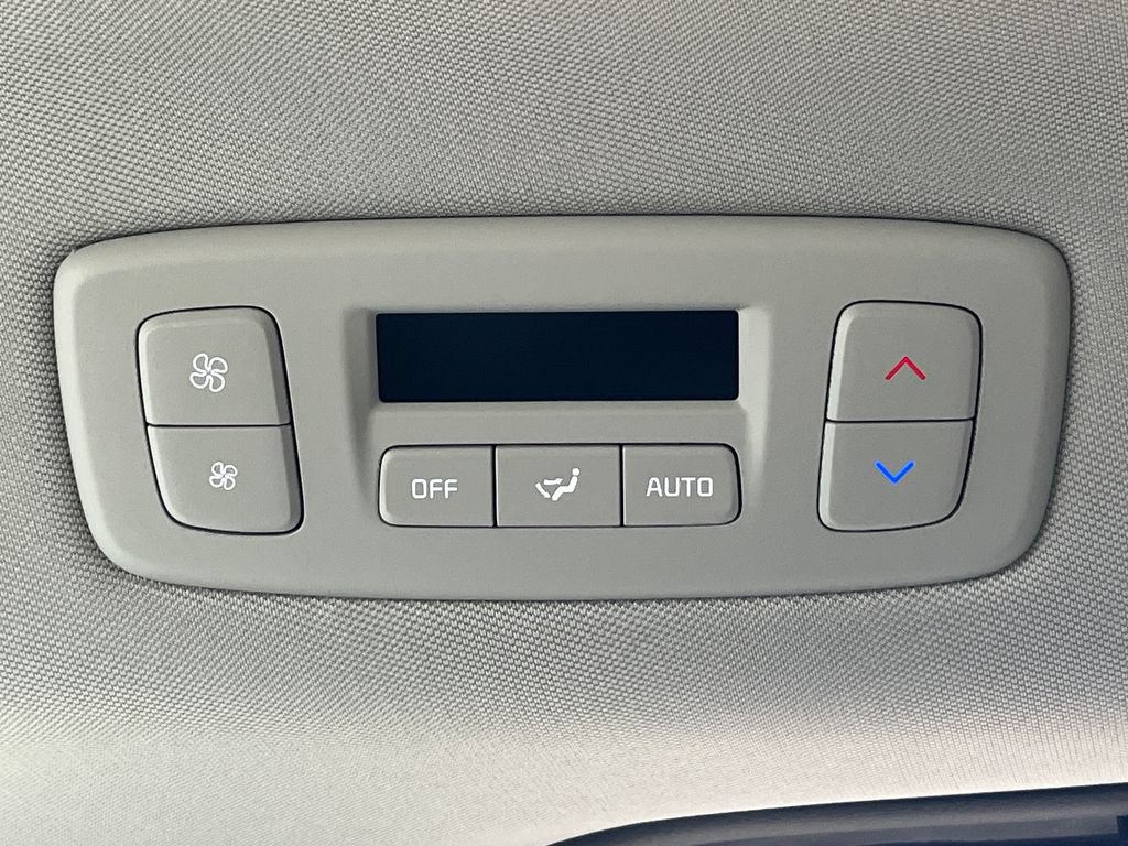 New 2026 Kia Carnival SX w/ SX Dark Edition Package FWD image 44