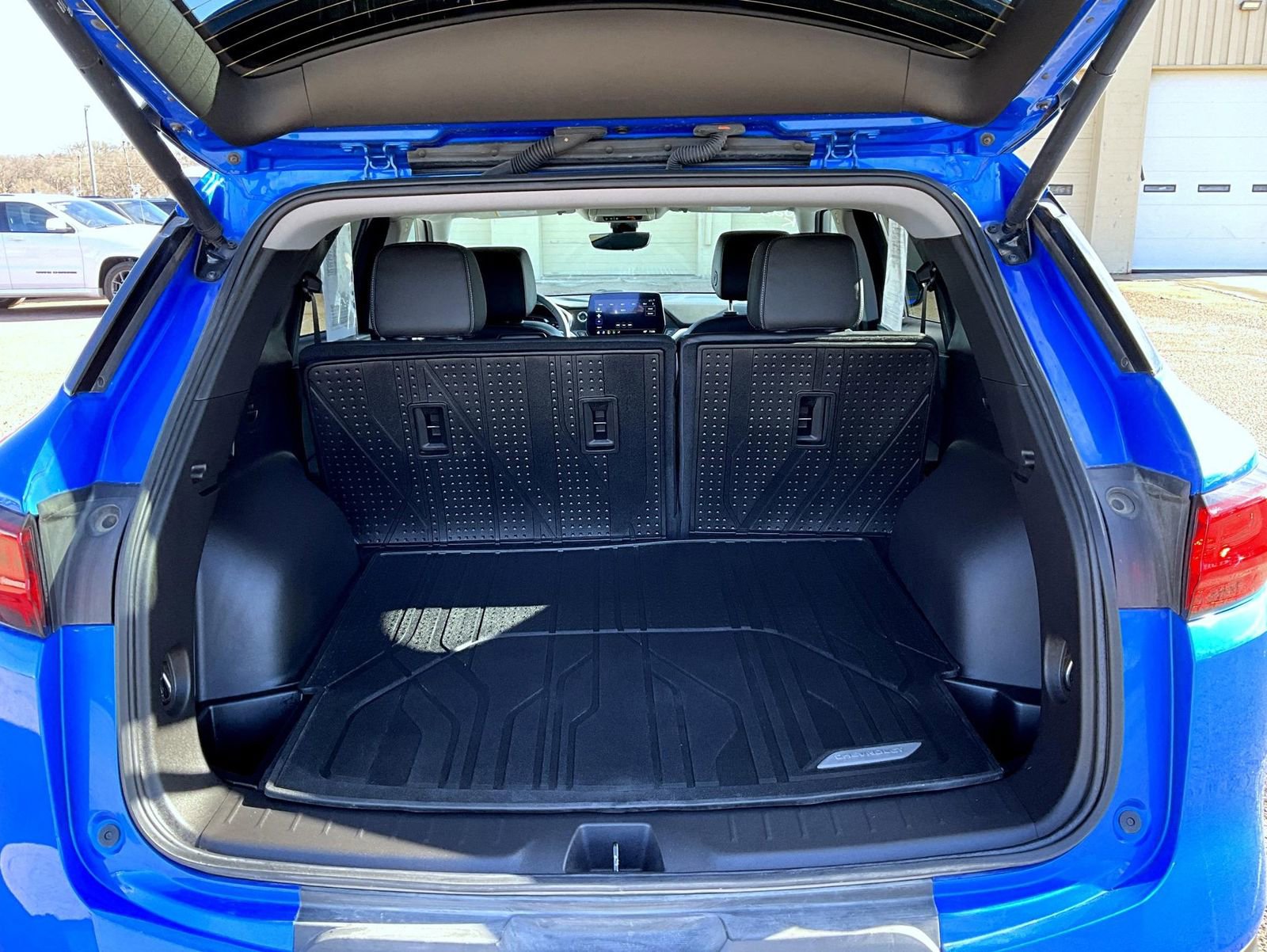 Used 2025 Chevrolet Blazer LT w/ Sound & Technology Package image 9