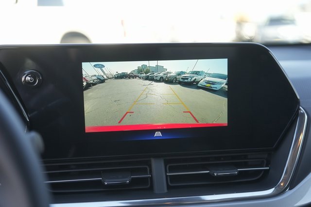 Used 2025 Chevrolet Trax LT w/ Driver Confidence Package image 27