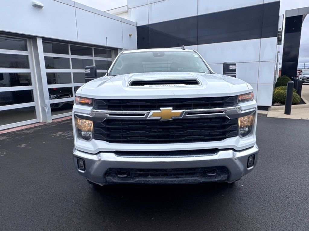 Used 2024 Chevrolet Silverado 2500 LT w/ Convenience Package image 12