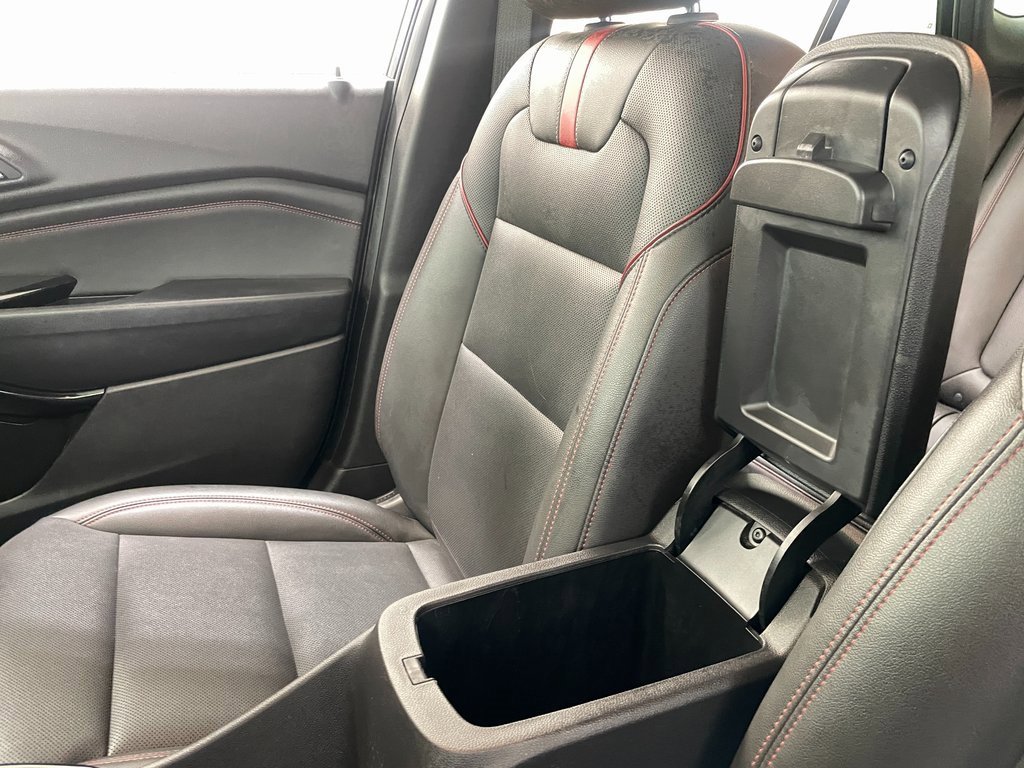 Certified 2025 Chevrolet Trax RS w/ Driver Confidence Package image 32