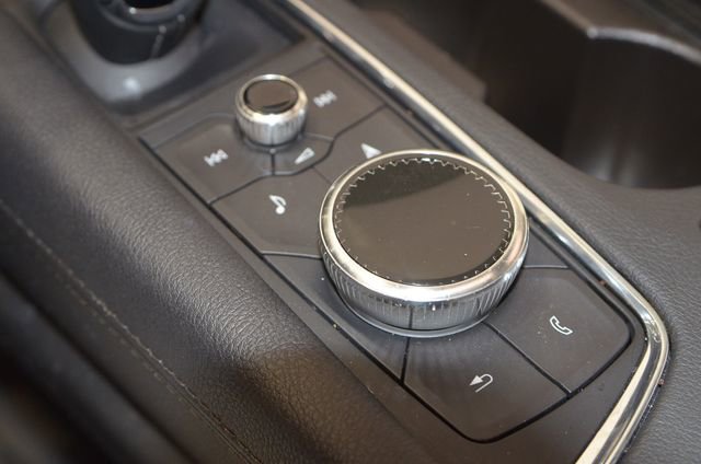 Used 2023 Cadillac XT6 Sport w/ Technology Package image 37