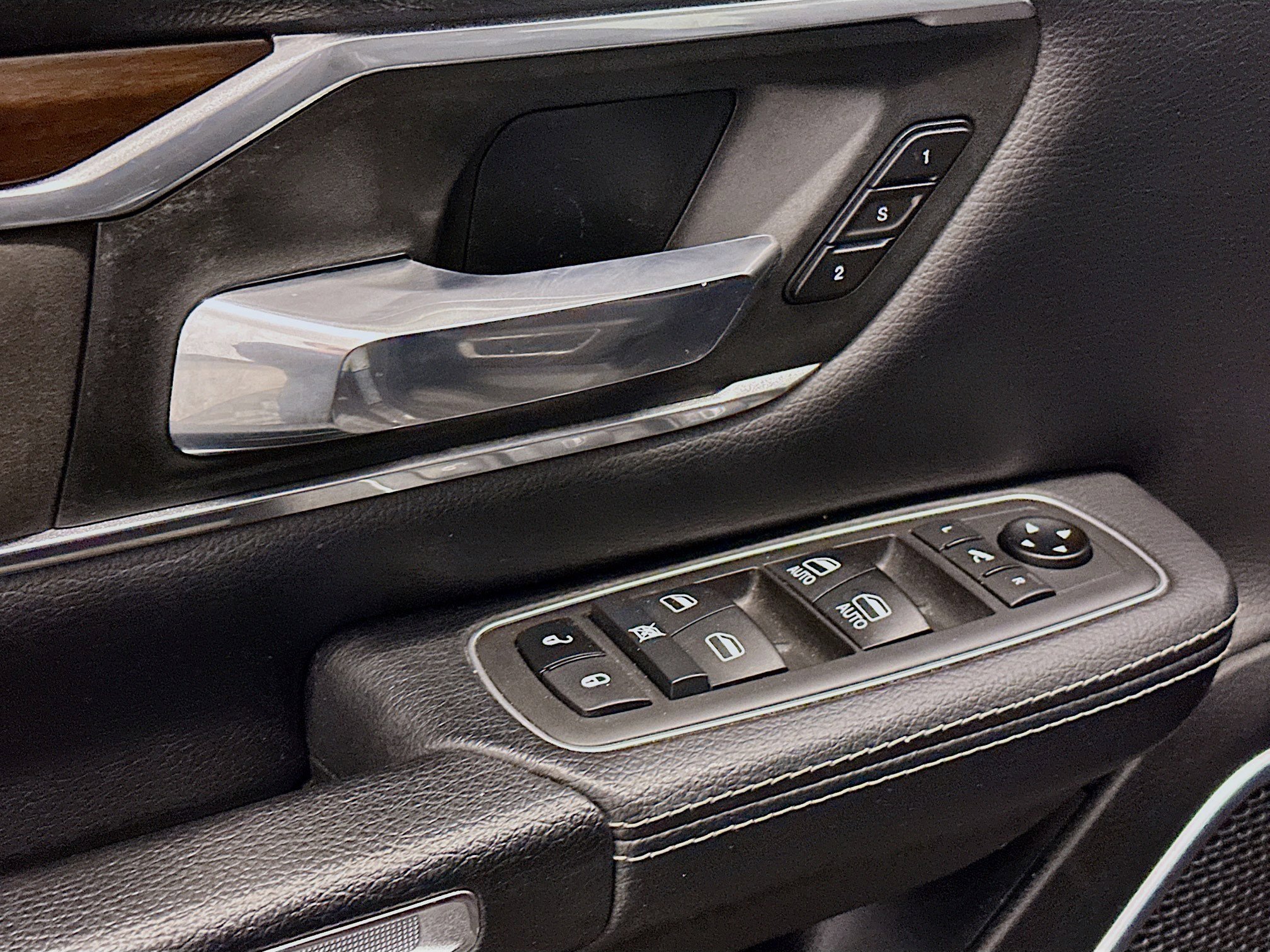 Used 2021 RAM 1500 Laramie image 15