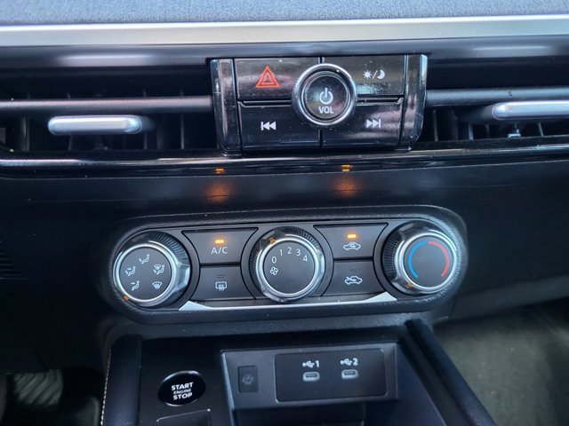 Certified 2025 Nissan Kicks SV image 14