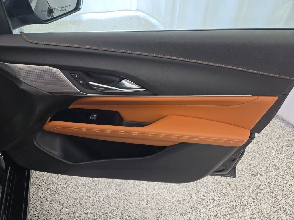 Used 2023 Cadillac CT4 Premium Luxury image 6