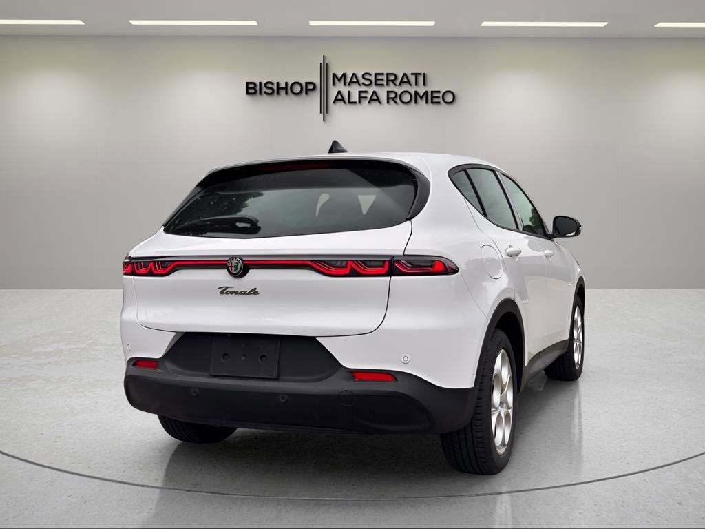 Used 2024 Alfa Romeo Tonale Sprint AWD/4WD image 5