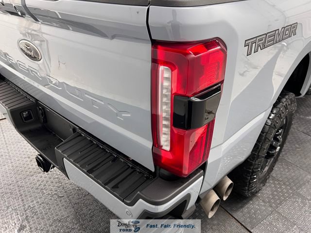 Used 2025 Ford F250 Lariat w/ Lariat Ultimate Package image 13