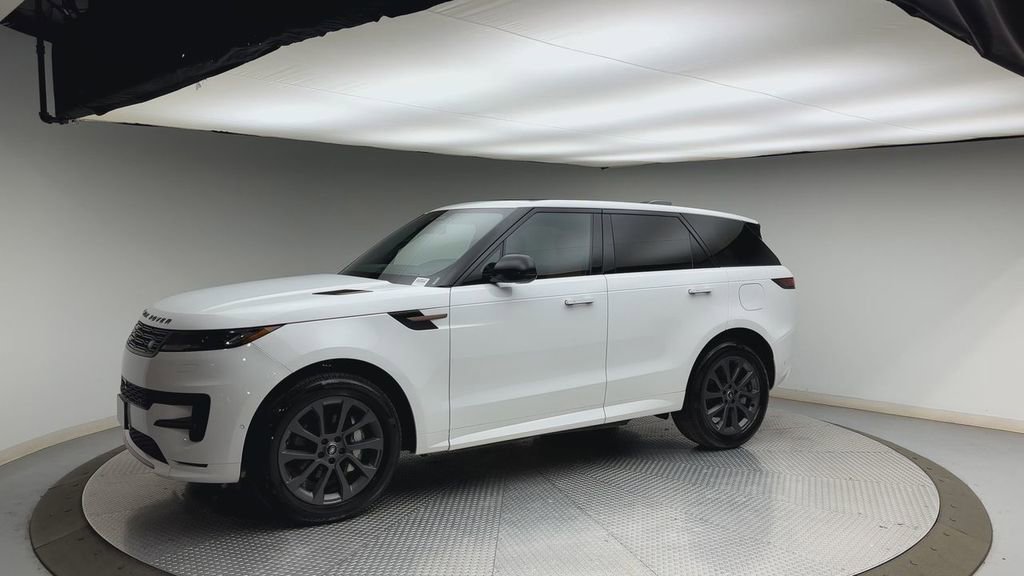 Used 2025 Land Rover Range Rover Sport Dynamic SE AWD/4WD image 6