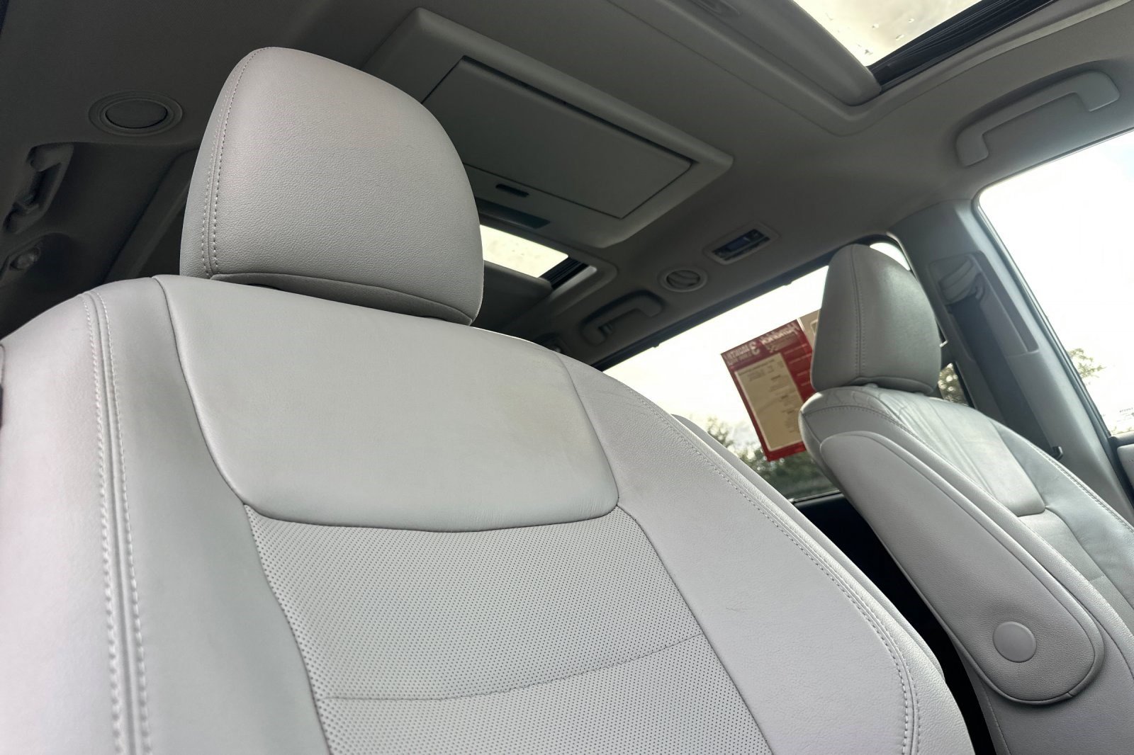 Used 2015 Toyota Sienna Limited Premium image 21