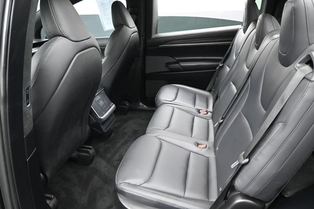 Used 2024 Tesla Model X AWD/4WD image 29